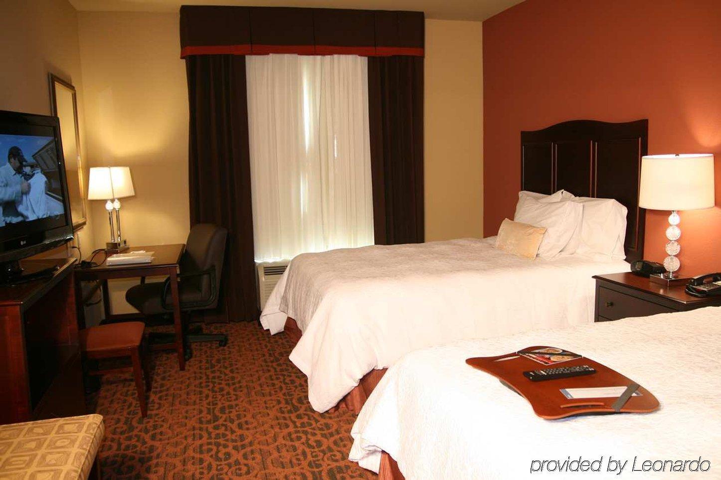 Hampton Inn & Suites Mission Quarto foto